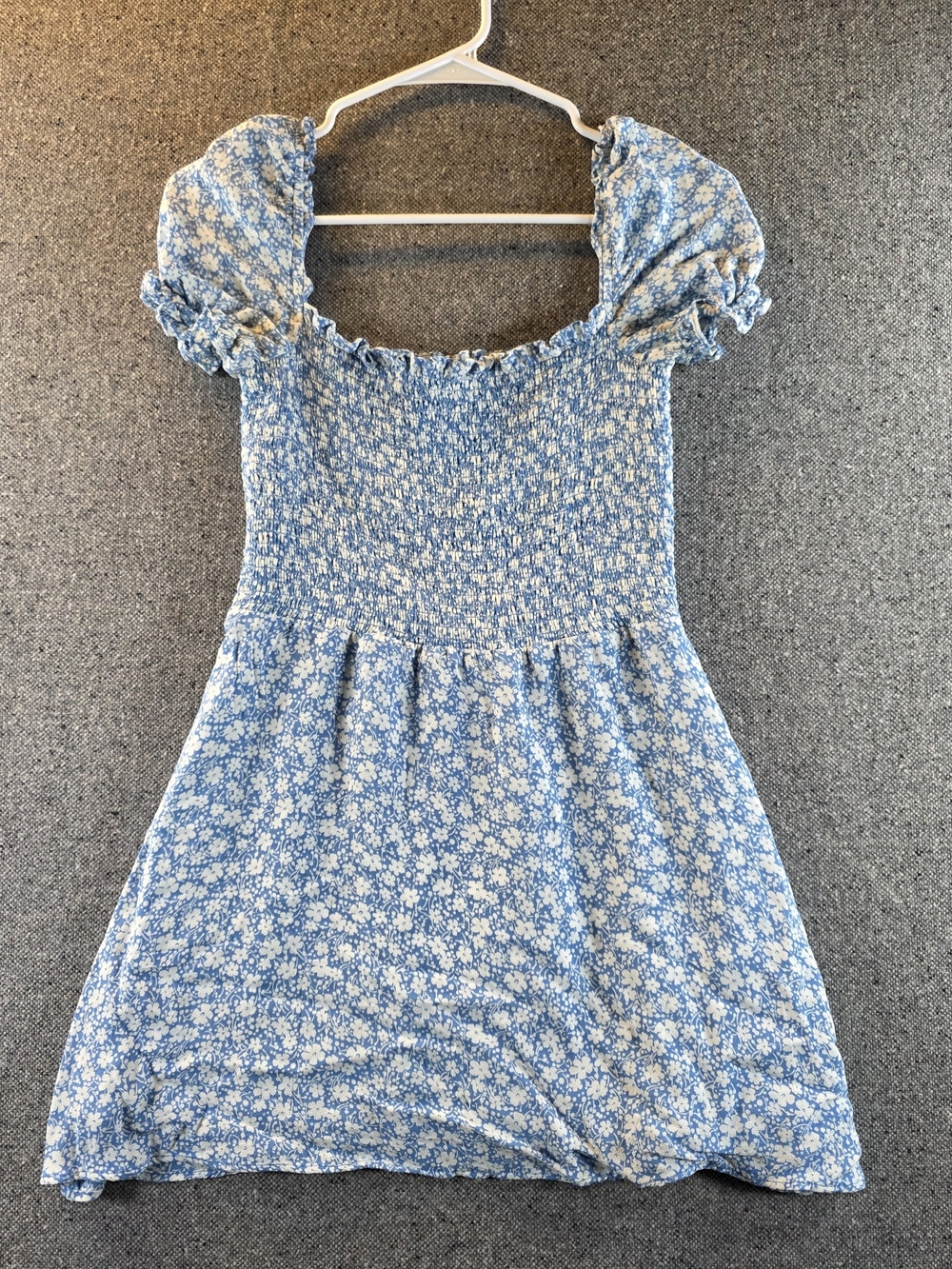 Reformation Women’s M Blue White Floral Smocked Puff Sleeve Mini Dress